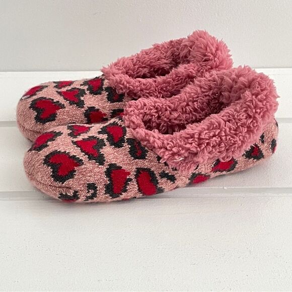 Pink Hearts Fuzzy Sock Slippers Size Small - Picture 1 of 7